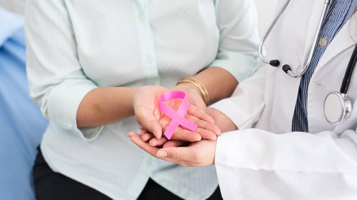 Doctor with her patient