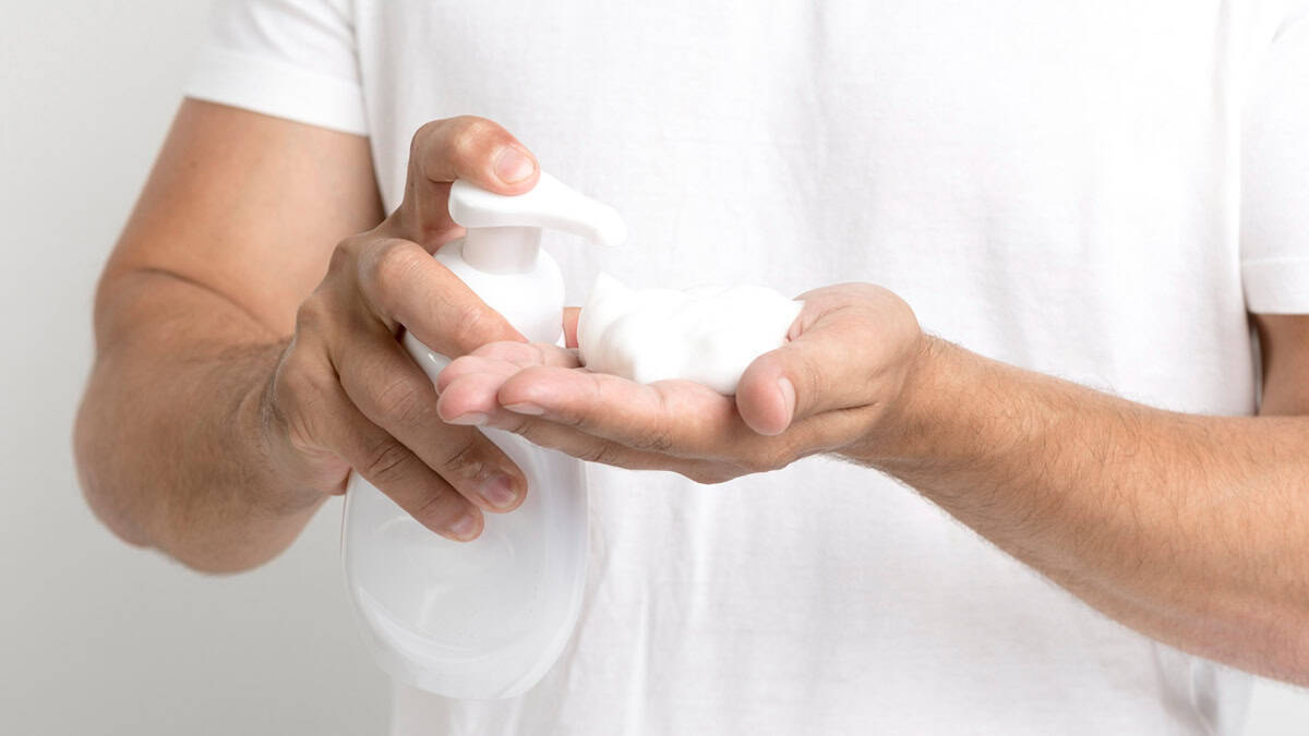 Person using foam