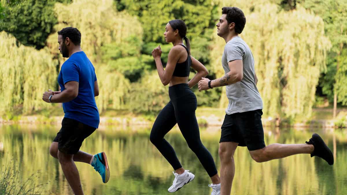 People running in the park